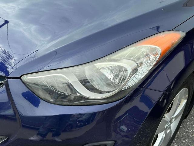 Photo of 2013 Indigo Blue Pearl Hyundai ELANTRA