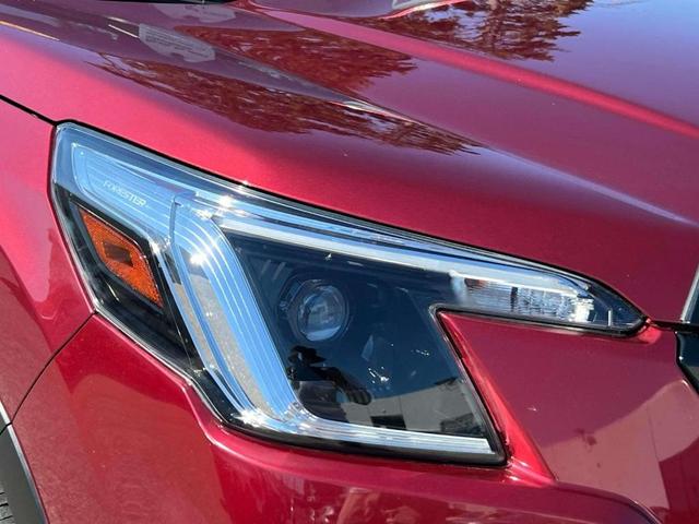 Photo of 2022 Crimson Red Pearl Subaru Forester