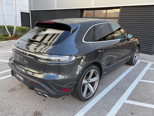 Photo of 2024 Gray Porsche Macan