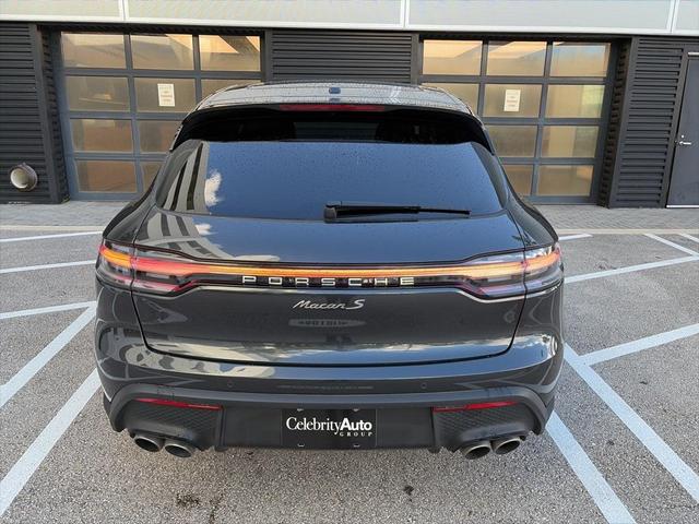 Photo of 2024 Gray Porsche Macan