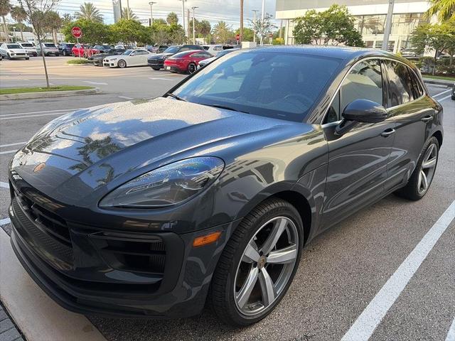 Photo of 2024 Gray Porsche Macan