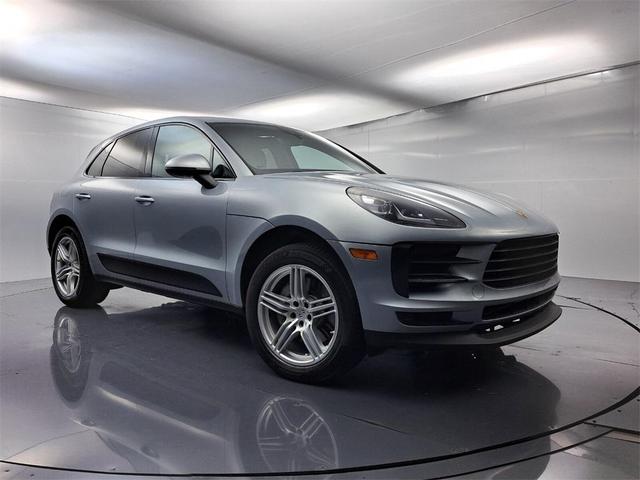 Photo of 2020 Dolomite Silver Metallic Porsche Macan