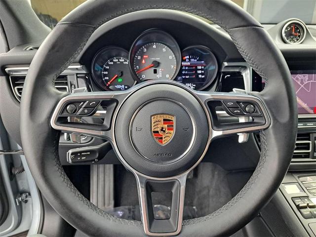 Photo of 2020 Dolomite Silver Metallic Porsche Macan