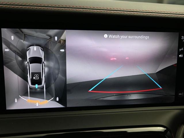 Photo of 2025 Black Porsche Panamera