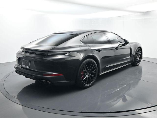 Photo of 2025 Black Porsche Panamera
