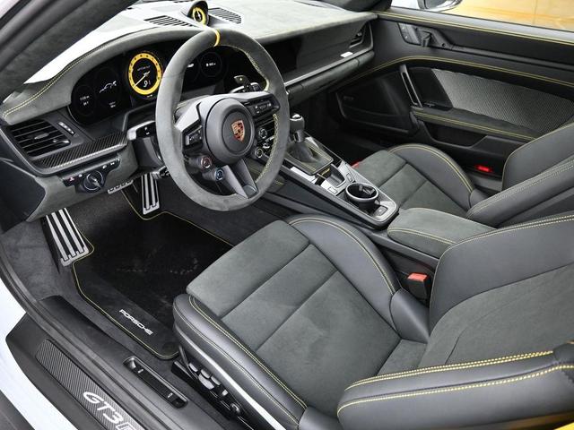 Photo of 2025 Ice Grey Metallic Porsche 911