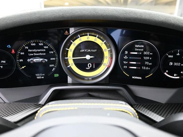 Photo of 2025 Ice Grey Metallic Porsche 911