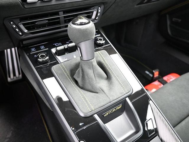 Photo of 2025 Ice Grey Metallic Porsche 911