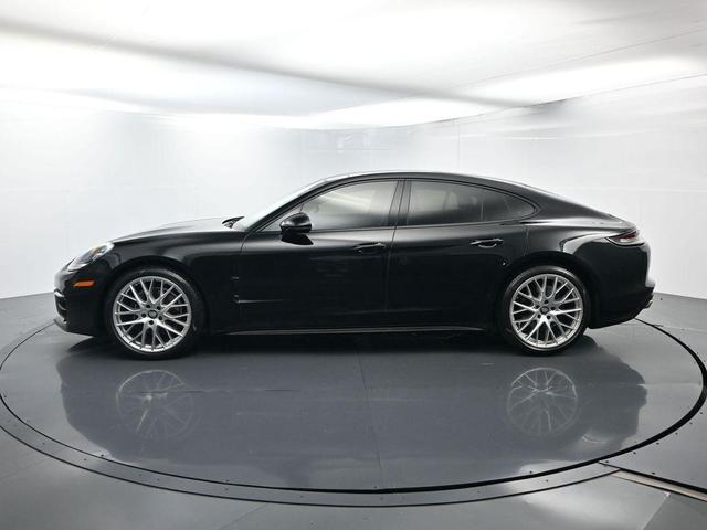 Photo of 2022 Black Porsche Panamera