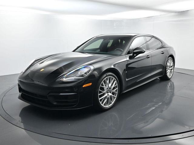 Photo of 2022 Black Porsche Panamera