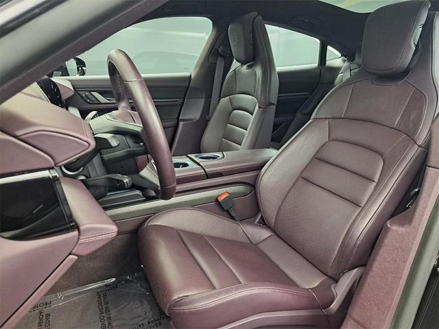 Photo of 2025 Jet Black Metallic Porsche Taycan