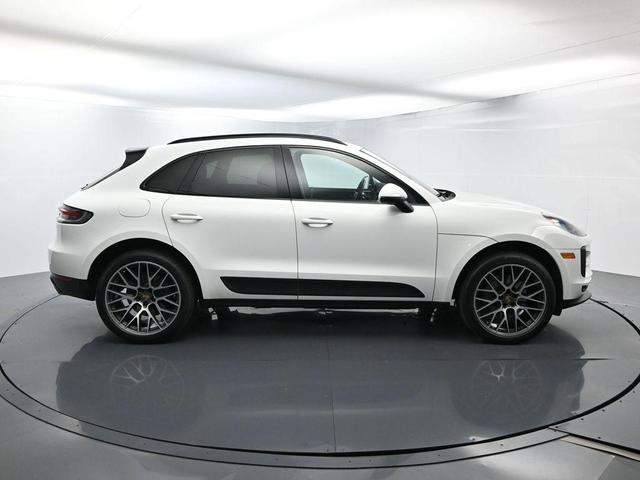 Photo of 2020 White Porsche Macan