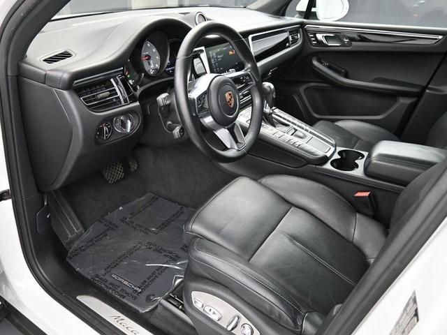 Photo of 2020 White Porsche Macan