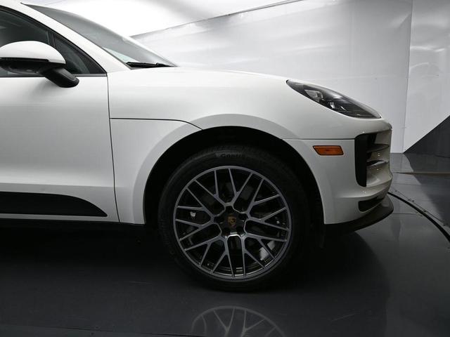 Photo of 2020 White Porsche Macan