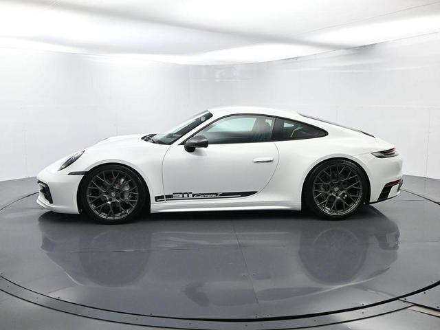Photo of 2024 White Porsche 911