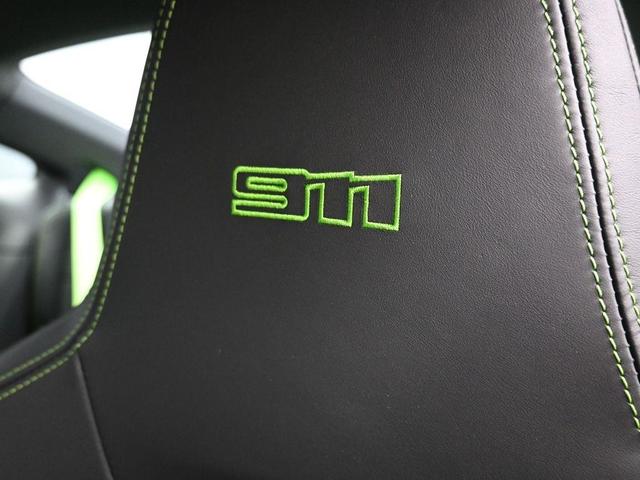 Photo of 2024 White Porsche 911
