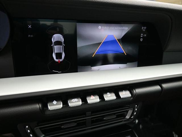 Photo of 2024 White Porsche 911