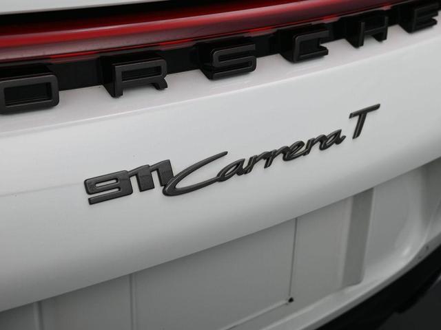 Photo of 2024 White Porsche 911