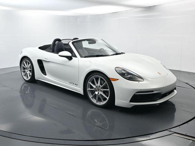 Photo of 2025 White Porsche 718 Boxster