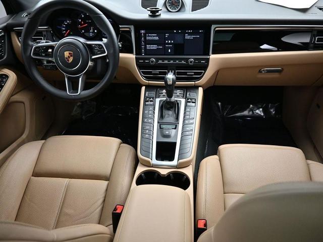 Photo of 2020 Black Porsche Macan