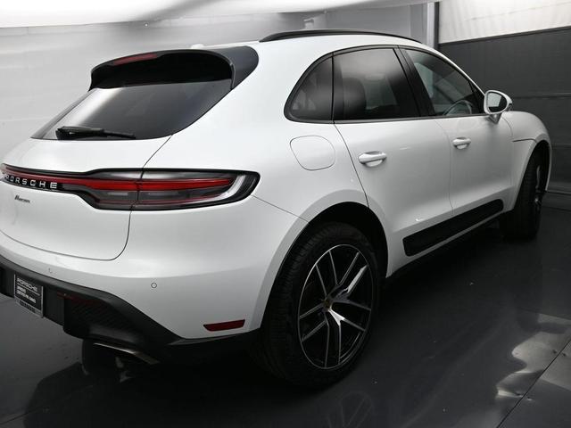 Photo of 2024 White Porsche Macan