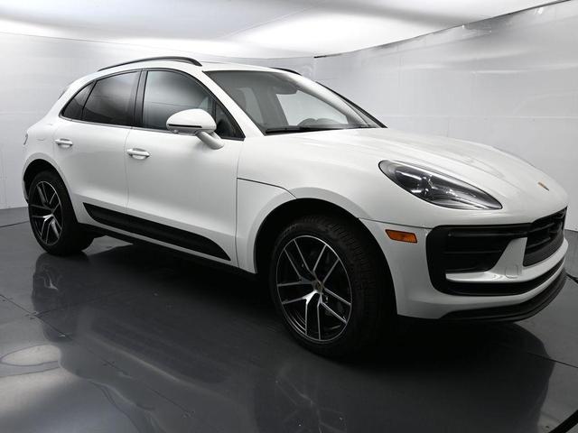 Photo of 2024 White Porsche Macan