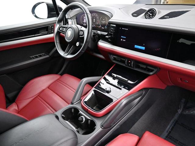 Photo of 2024 Black Porsche Cayenne