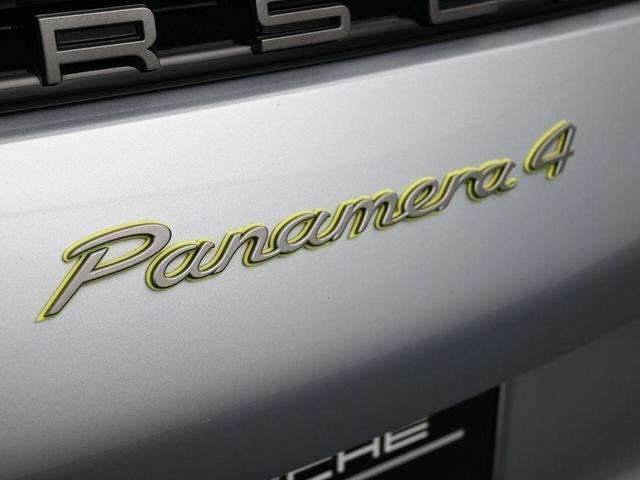 Photo of 2022 Dolomite Silver Metallic Porsche Panamera
