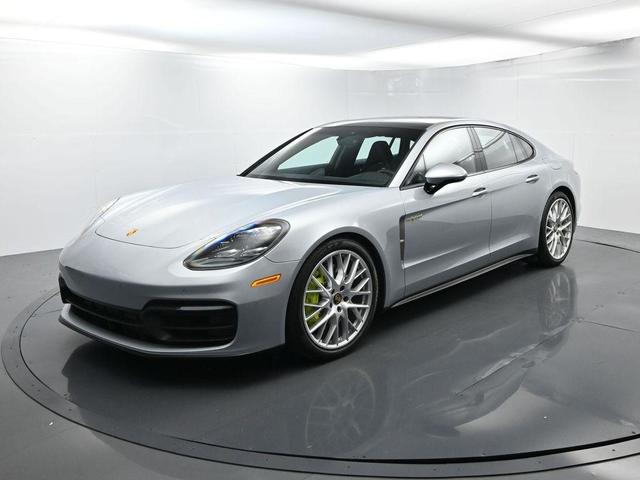 Photo of 2022 Dolomite Silver Metallic Porsche Panamera