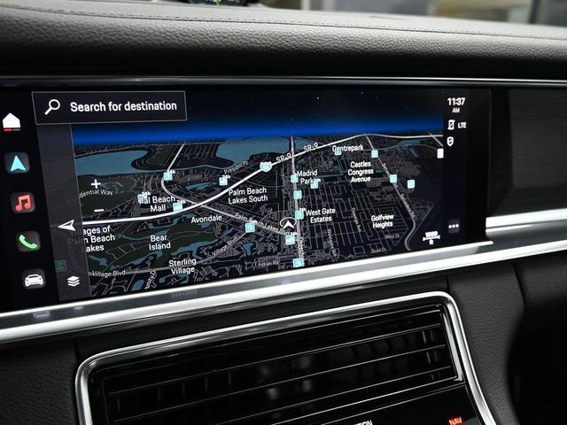 Photo of 2022 Dolomite Silver Metallic Porsche Panamera