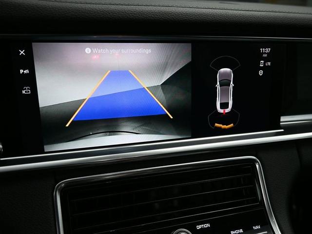 Photo of 2022 Dolomite Silver Metallic Porsche Panamera