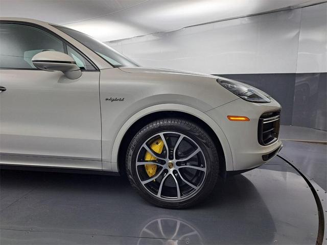 Photo of 2022 Chalk Porsche Cayenne