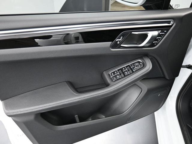Photo of 2023 Carrara White Metallic Porsche Macan