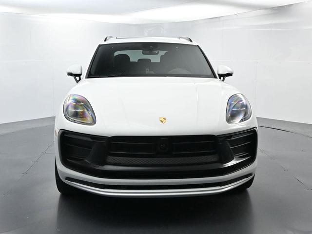 Photo of 2023 Carrara White Metallic Porsche Macan