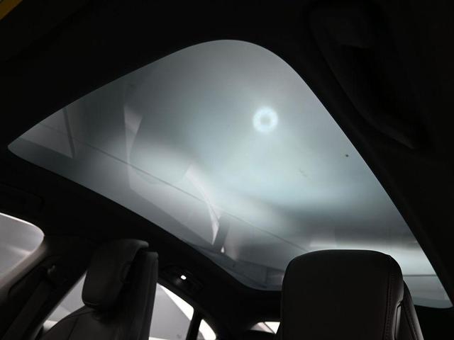 Photo of 2023 Carrara White Porsche Taycan