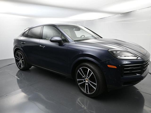 Photo of 2024 Blue Metallic Porsche Cayenne