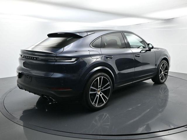Photo of 2024 Blue Metallic Porsche Cayenne