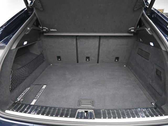 Photo of 2024 Blue Metallic Porsche Cayenne
