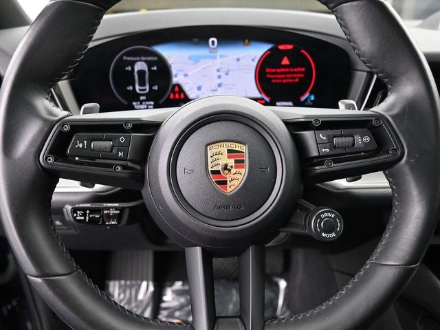 Photo of 2024 Blue Metallic Porsche Cayenne