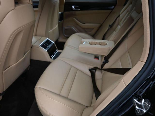 Photo of 2021 Black Porsche Panamera