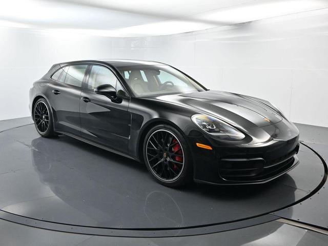 Photo of 2021 Black Porsche Panamera