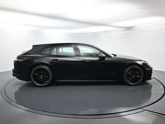 Photo of 2021 Black Porsche Panamera