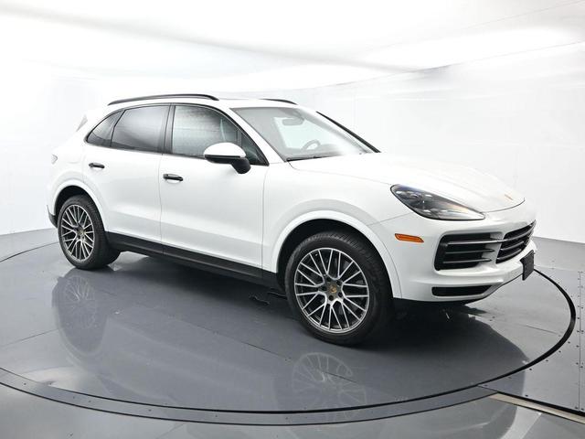 Photo of 2023 White Porsche Cayenne