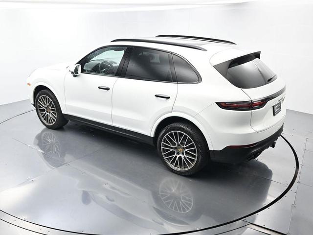 Photo of 2023 White Porsche Cayenne