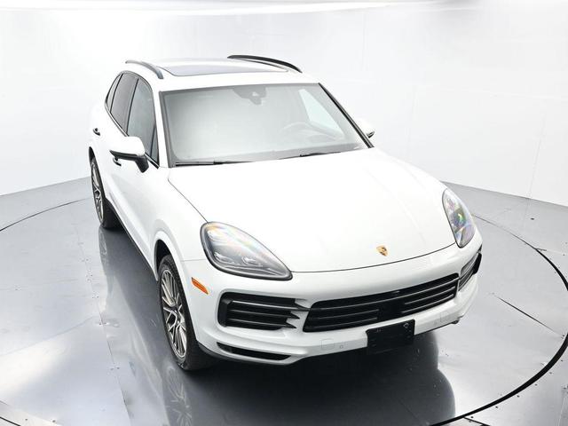 Photo of 2023 White Porsche Cayenne