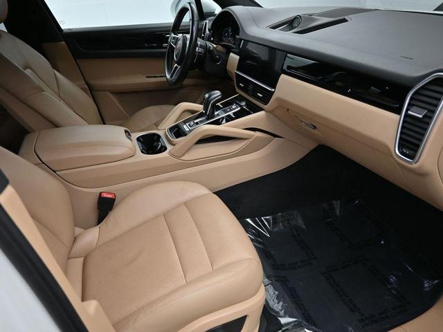 Photo of 2020 White Porsche Cayenne