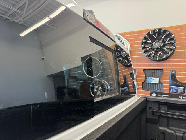 Photo of 2025 Bright White Clearcoat RAM 1500