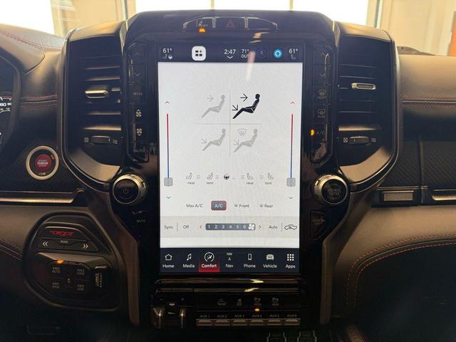 Photo of 2022 Diamond Black Crystal Pearlcoat RAM 1500