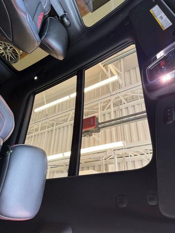 Photo of 2022 Diamond Black Crystal Pearlcoat RAM 1500