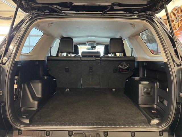 Photo of 2024 Midnight Black Metallic Toyota 4Runner
